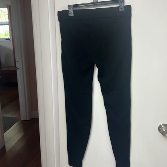 True Craft, Women’s Black 100% Acrylic sweater Joggers, 10”rise, 28”Inseam, Sz M - Picture 2 of 11